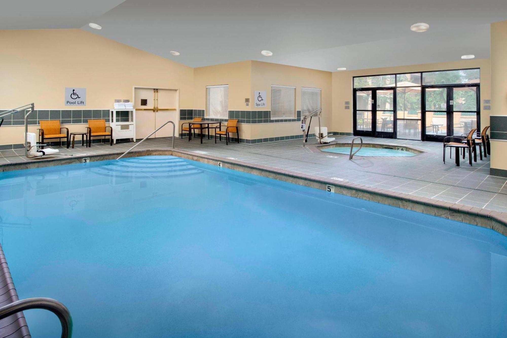 Courtyard By Marriott Portland Hillsboro Hotel Exterior foto
